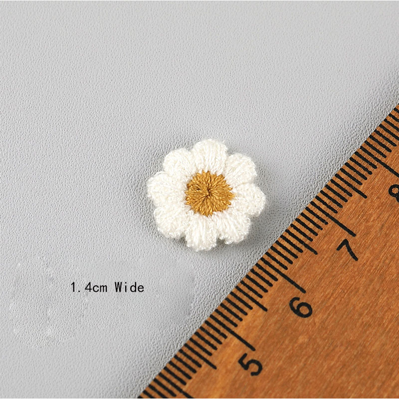 10 adet Çiçek Nakış Yamaları C - Embroidery Letter M incelemesi ve fiyatı
