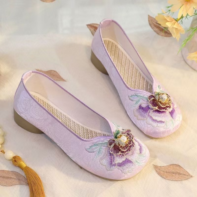 Kadın Düşük Topuk İşlemeli Kum - Embroidery Shoes incelemesi ve fiyatı